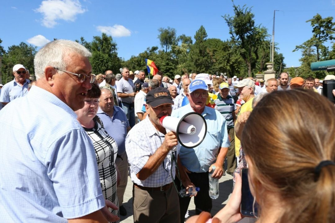 У Кишиневі протестували проти змішаної системи парламентських виборів    