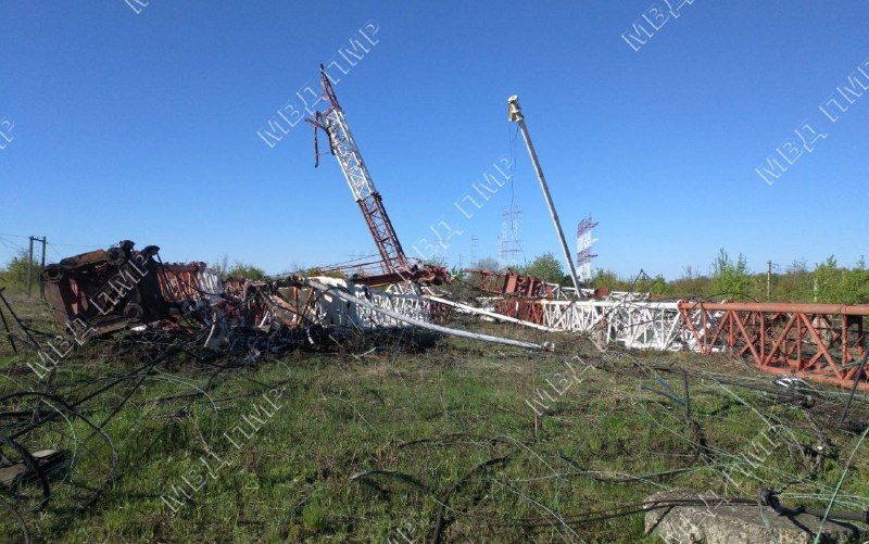 2 rádiové vysielače zničené v dôsledku výbuchov pri dedine Mayak v Podnestersku
